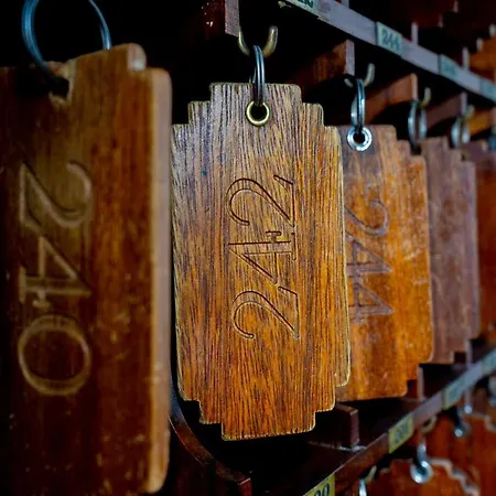 Irmas Dominicanas - By Flagworld 3*