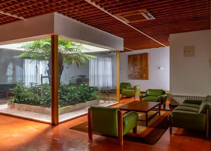 Hotel Irmãs Dominicanas - By Flagworld Fátima